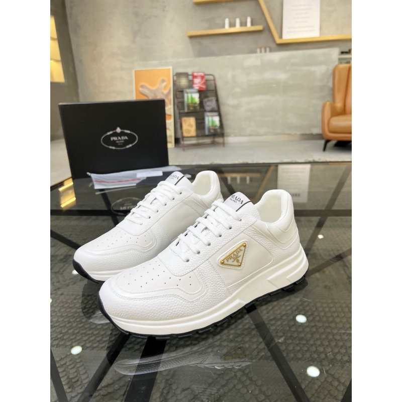 Pra*a casual shoes